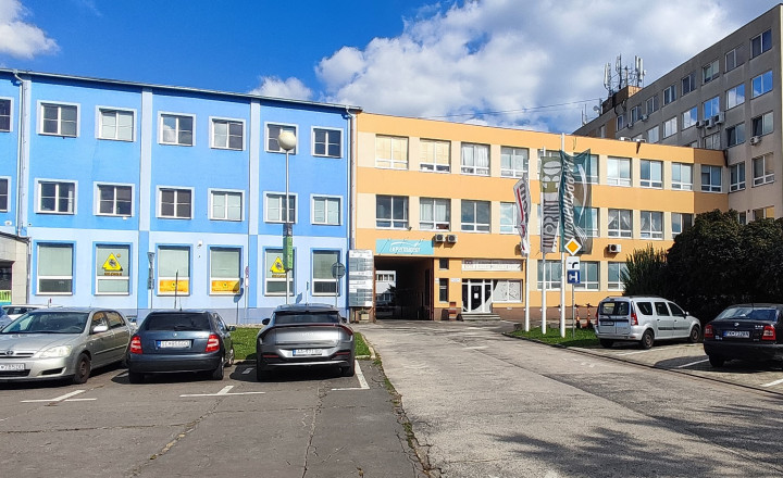 Kancelárie pre menšiu firmu, 5 miestností, Hattalova ul., Bratislava