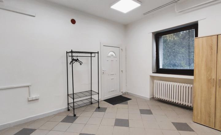 Komerčné priestory vhodné ako kancelárie, predajňa, sklad, prevádzka služieb - fotografia 5