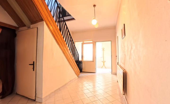 Priestranný 5 izbový rodinný dom, garáž, veľký pozemok, Dlhá pri Trnave - fotografia 11