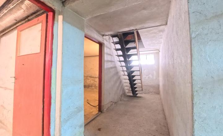 Priestranný 5 izbový rodinný dom, garáž, veľký pozemok, Dlhá pri Trnave - fotografia 16