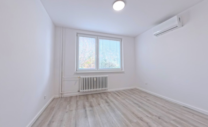 EXKLUZÍVNE NA PRENÁJOM 3 IZB.BYT, BYSTRICKÁ UL., PEZINOK - fotografia 8