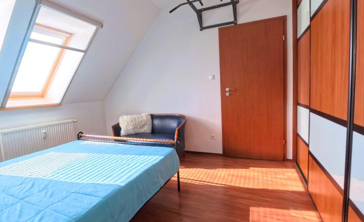 PRIPRAVUJEME: Priestranný 3,5 izbový mezonetový byt v Pezinku na Suvorovovej ul. - fotografia 8