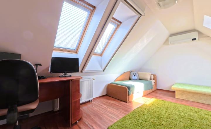 PRIPRAVUJEME: Priestranný 3,5 izbový mezonetový byt v Pezinku na Suvorovovej ul. - fotografia 14