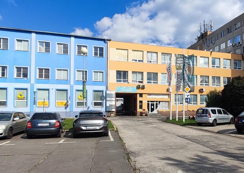 Kancelárie pre menšiu firmu, 5 miestností, Hattalova ul., Bratislava